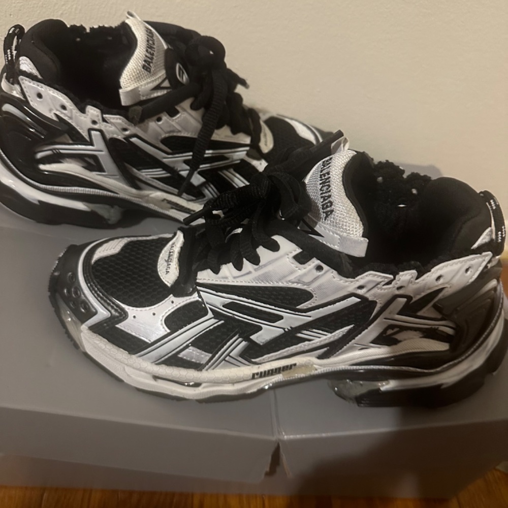 Balenciaga Sneakers - Picture 3 of 3